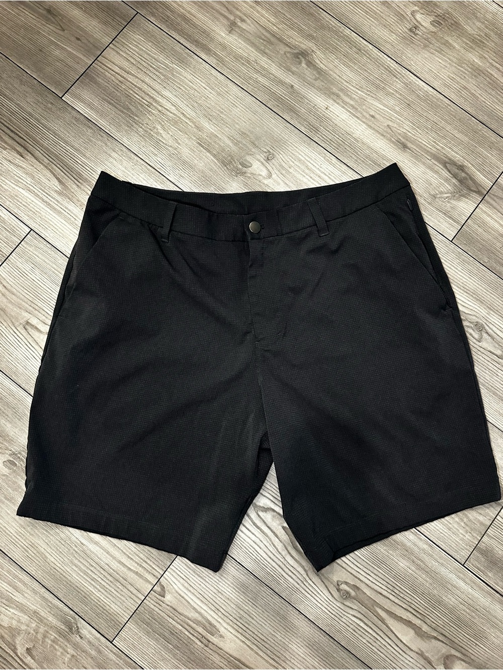 lululemon athletica Black Men's Flat-Front Shorts